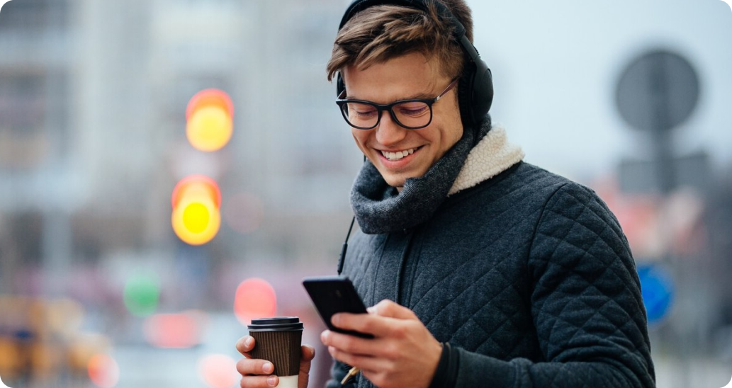 men_chatting
